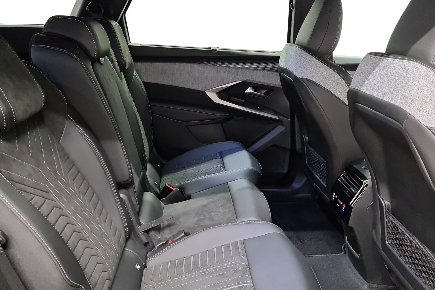 Peugeot E-5008 vaihtoauto