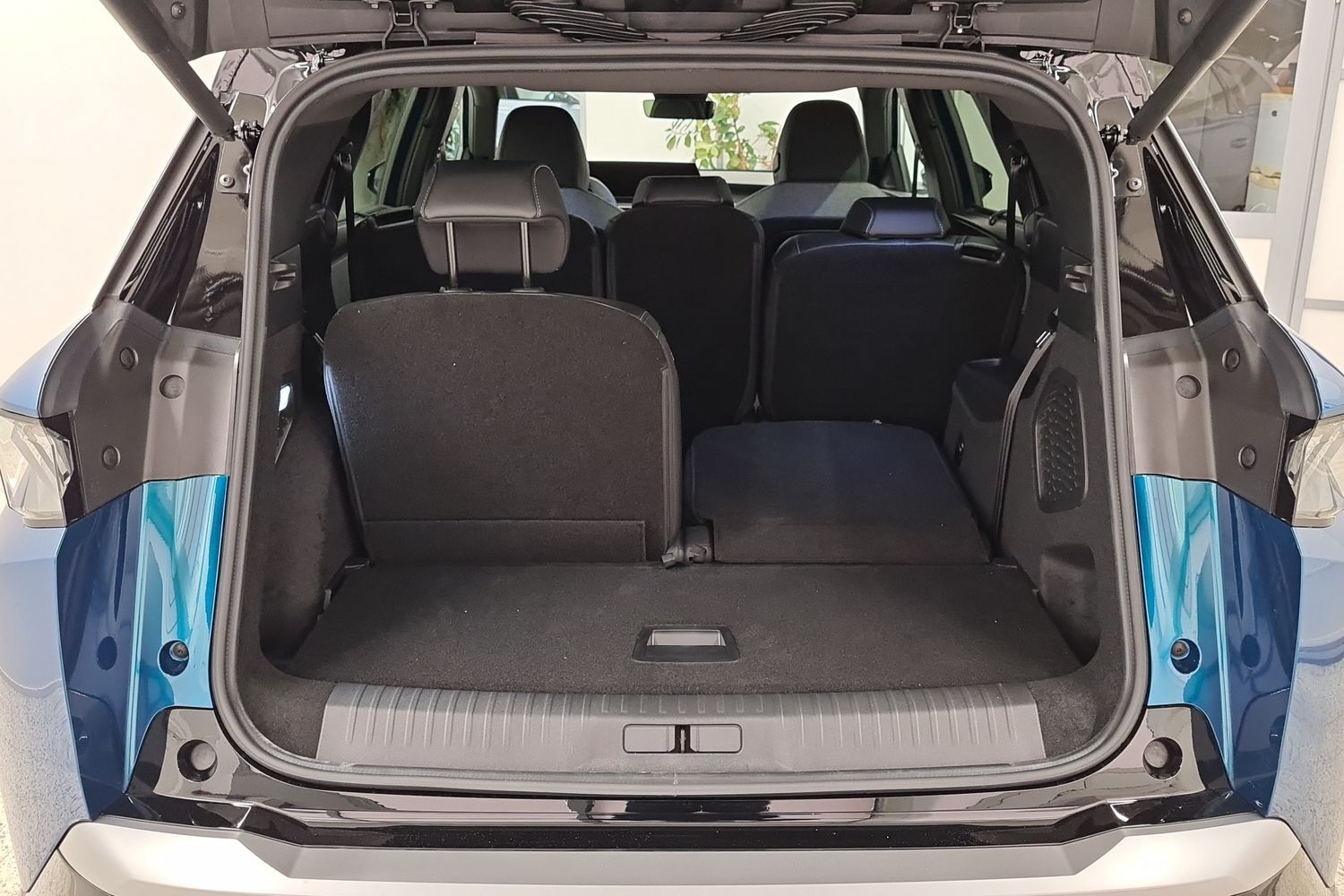 Peugeot E-5008 vaihtoauto