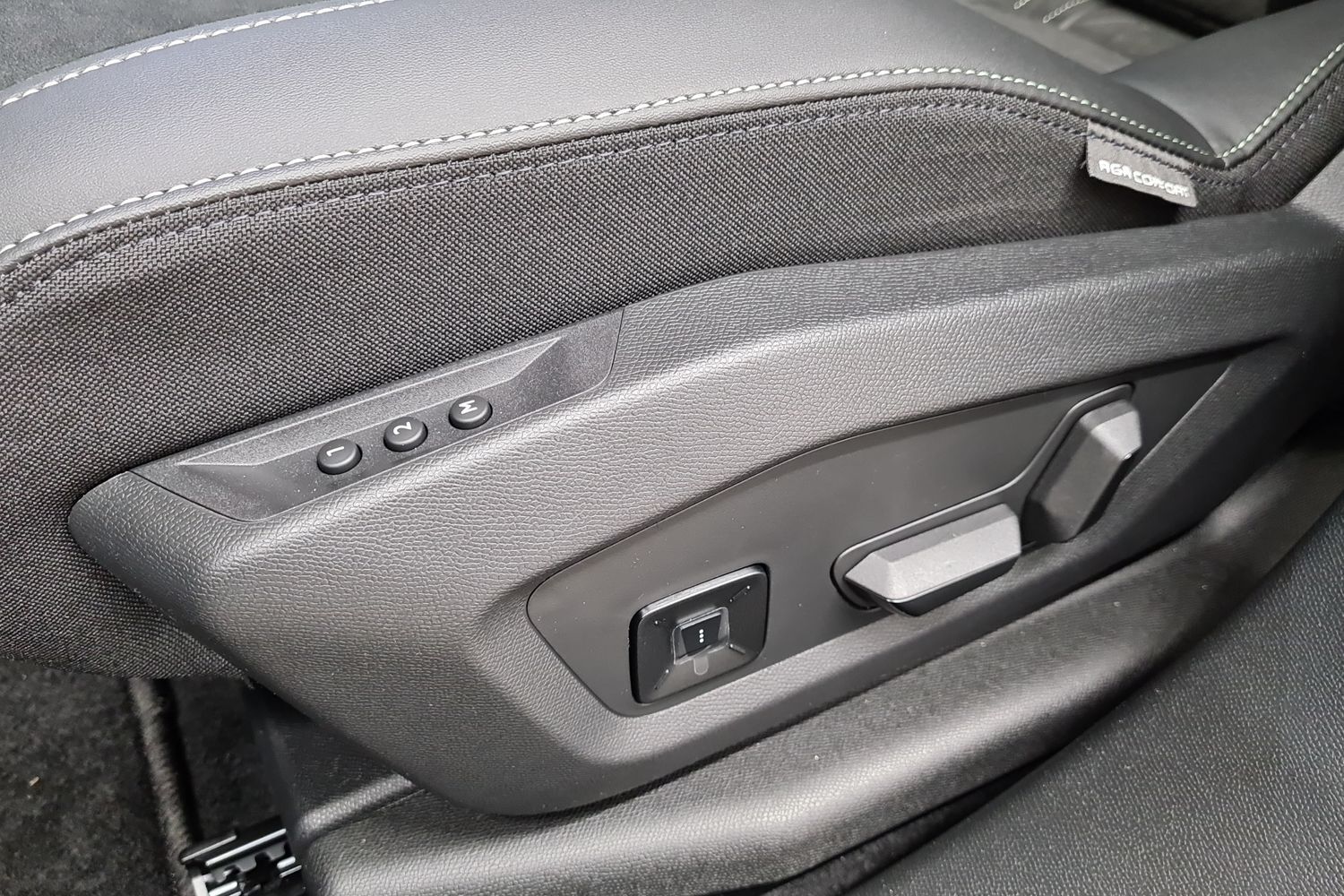 Peugeot E-5008 vaihtoauto