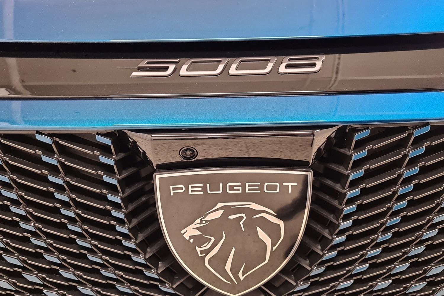 Peugeot E-5008 vaihtoauto