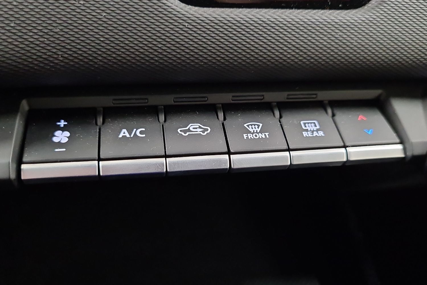 Suzuki e VITARA vaihtoauto