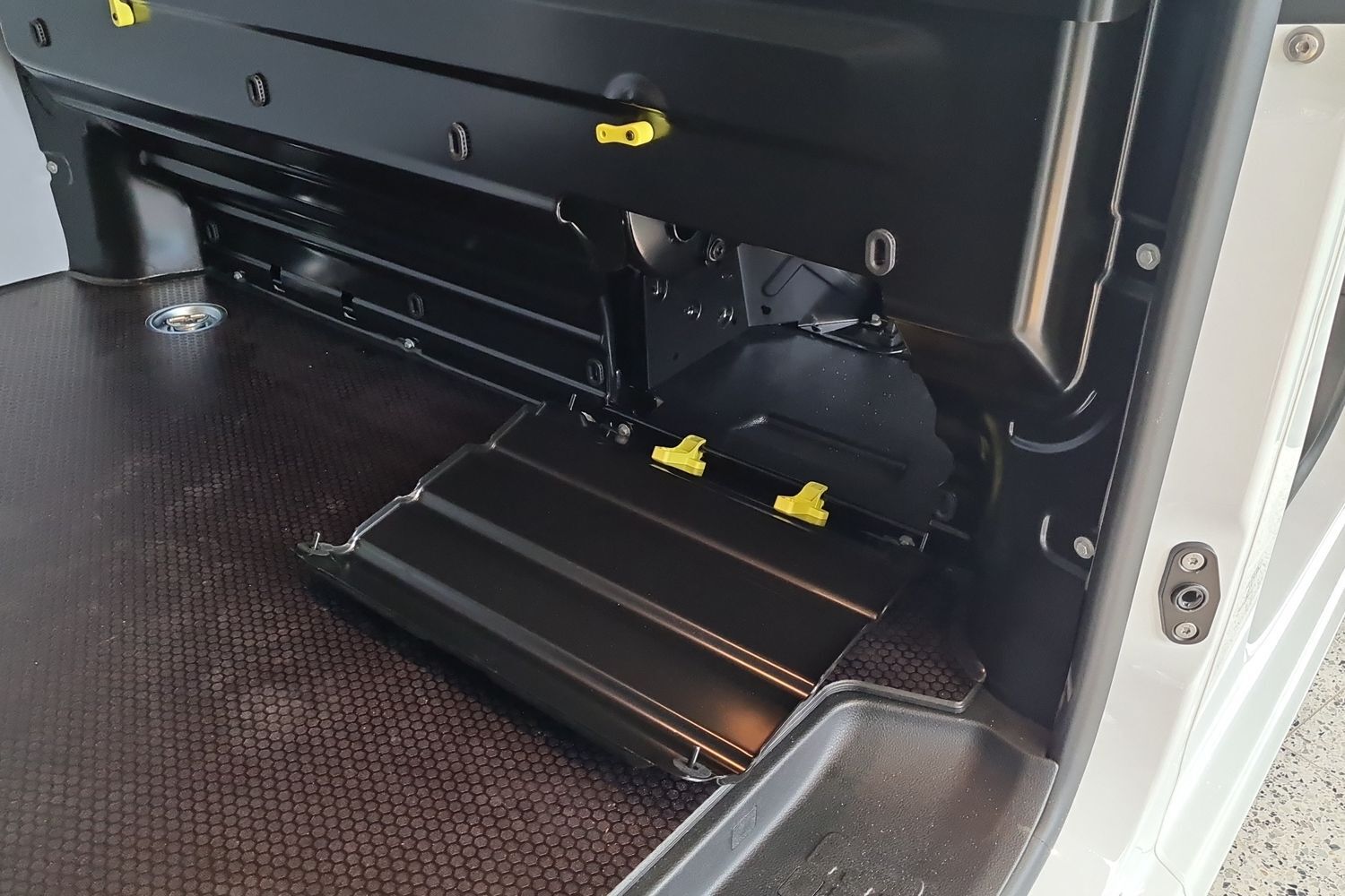 Opel Vivaro vaihtoauto