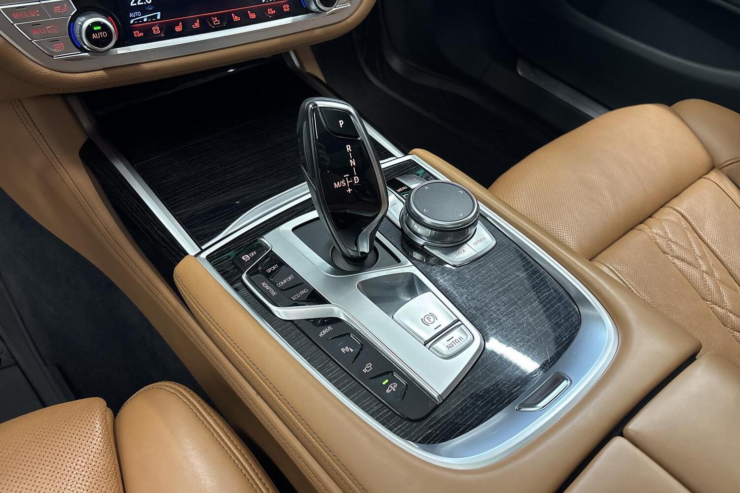 BMW 740 vaihtoauto