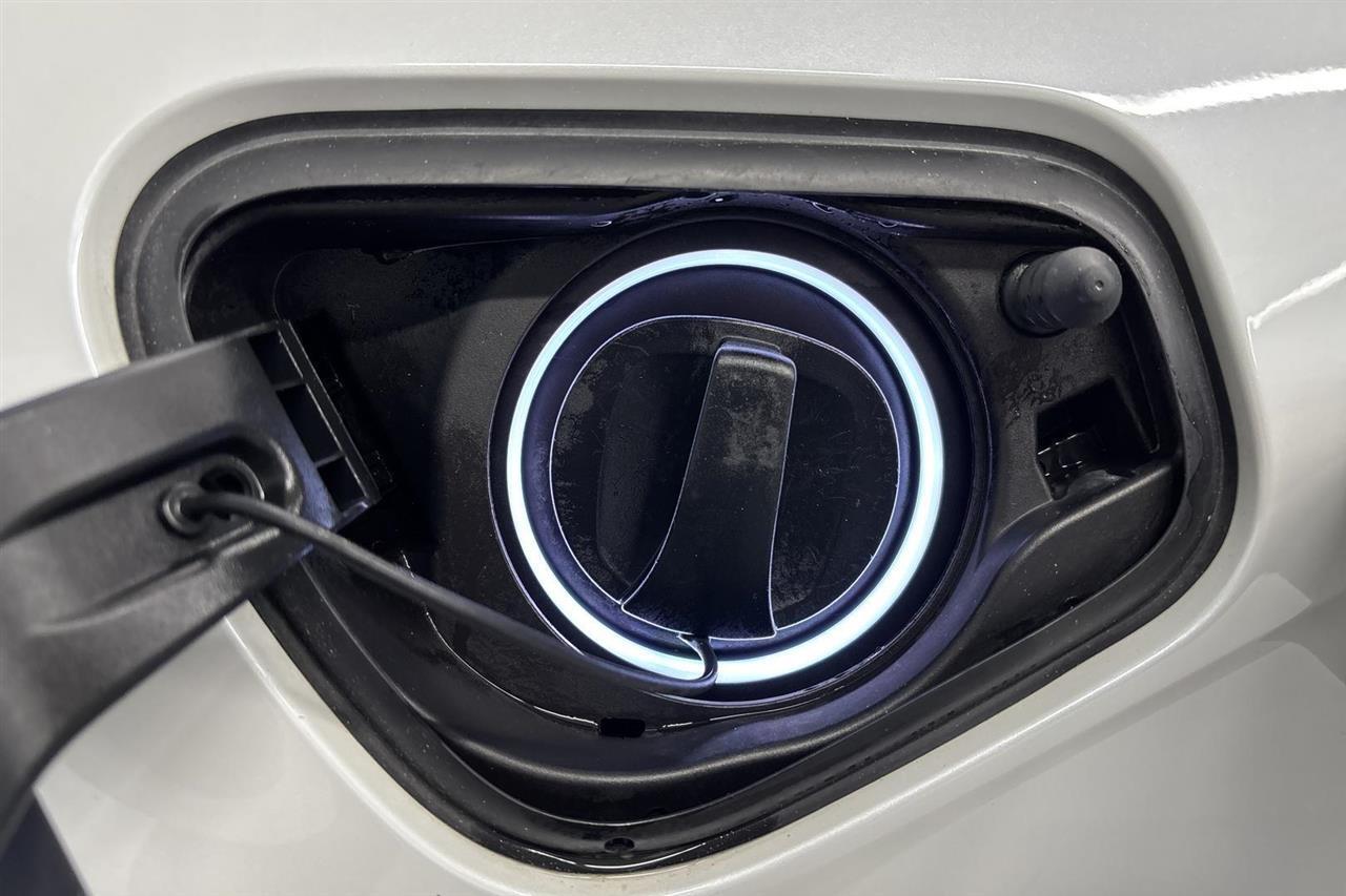BMW i8 vaihtoauto
