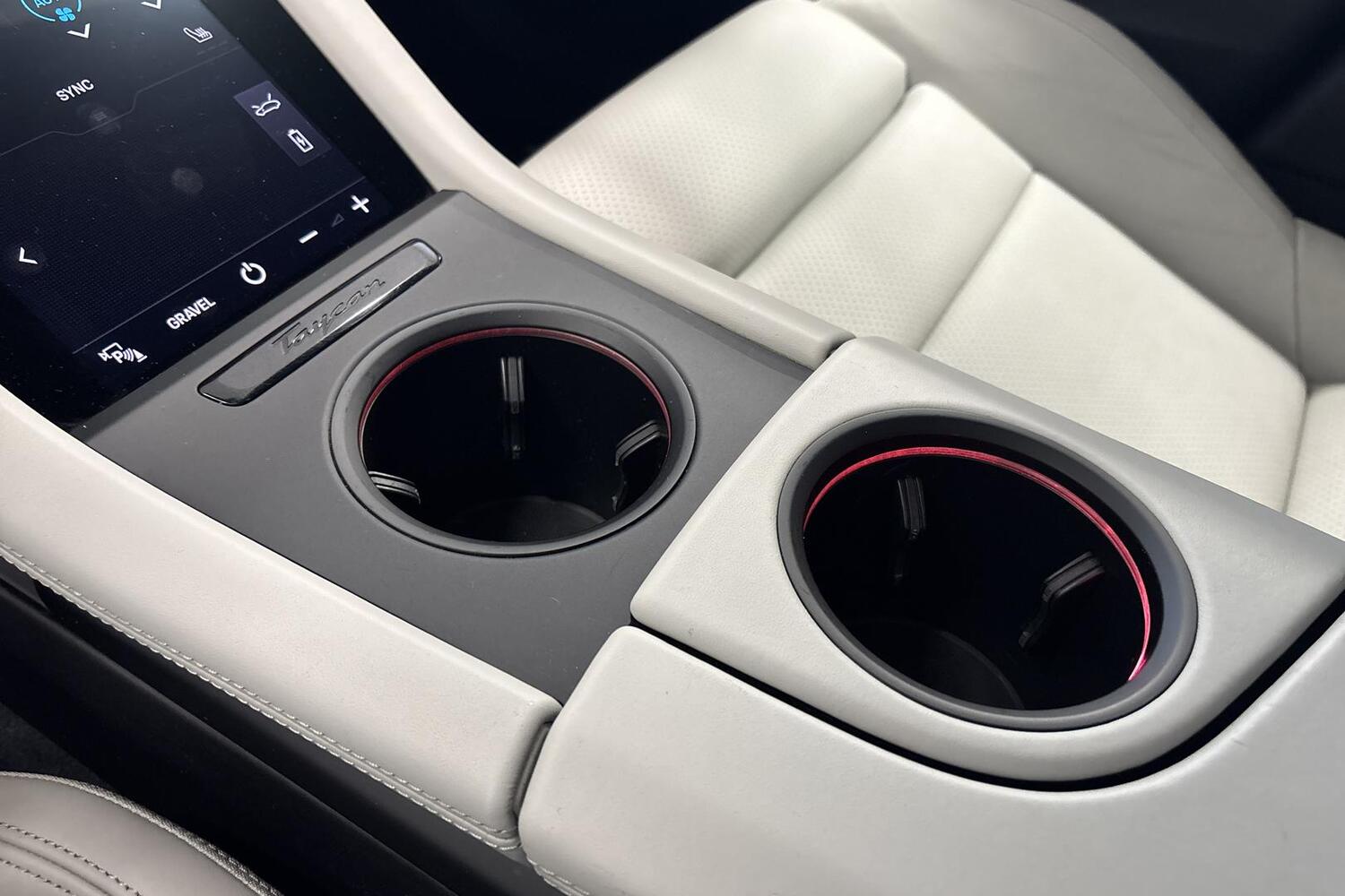 Porsche Taycan vaihtoauto