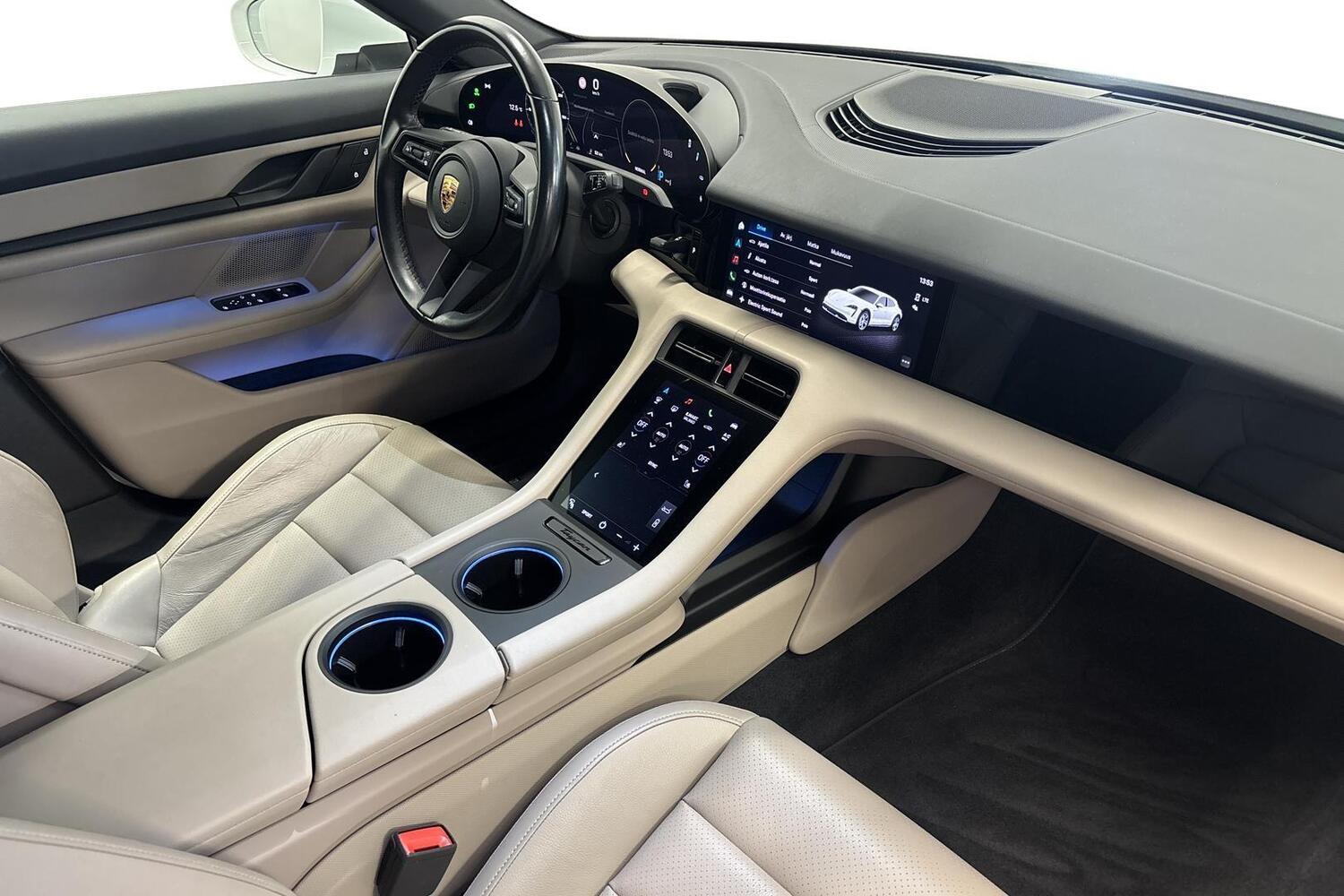 Porsche Taycan vaihtoauto