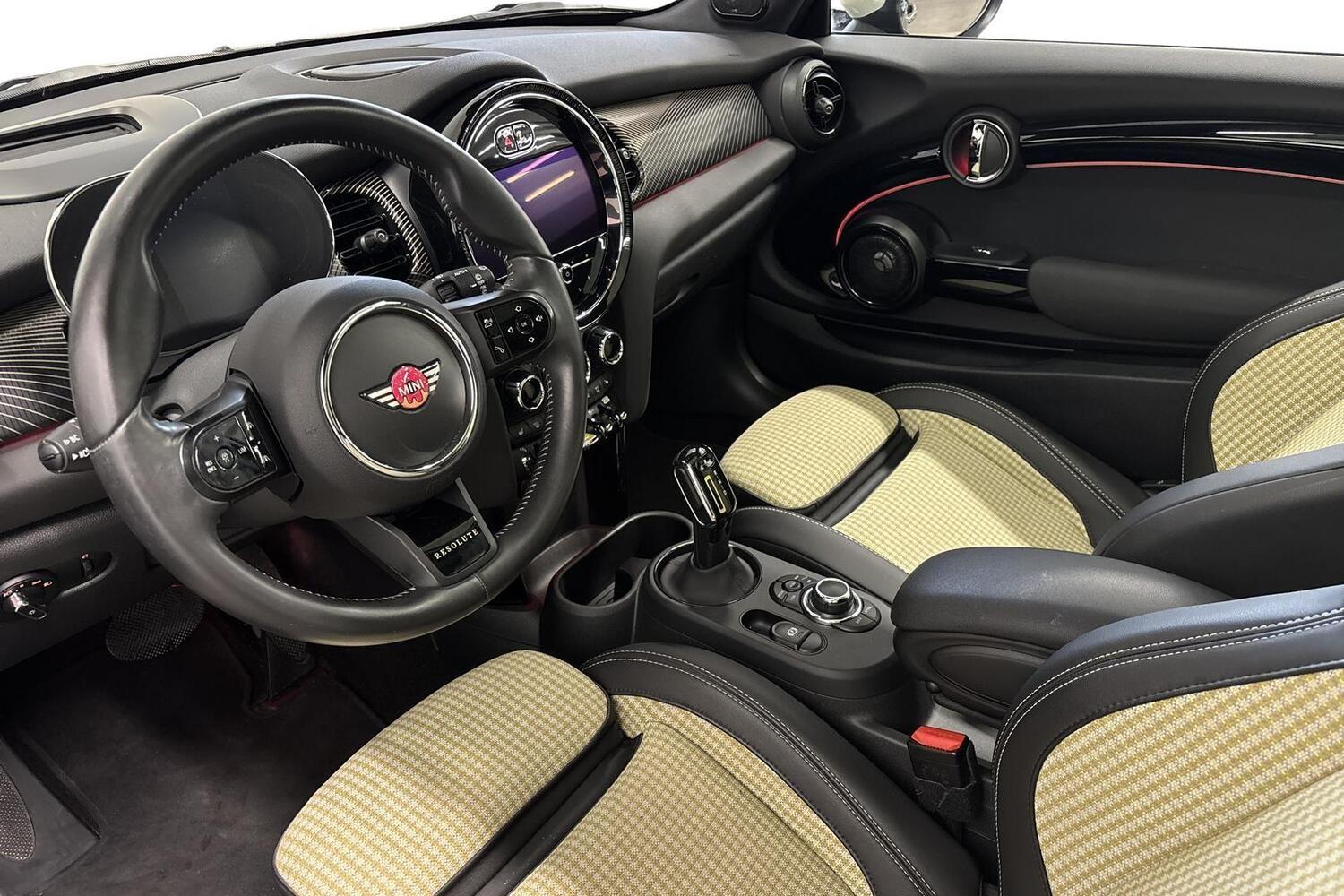 Mini Hatchback vaihtoauto