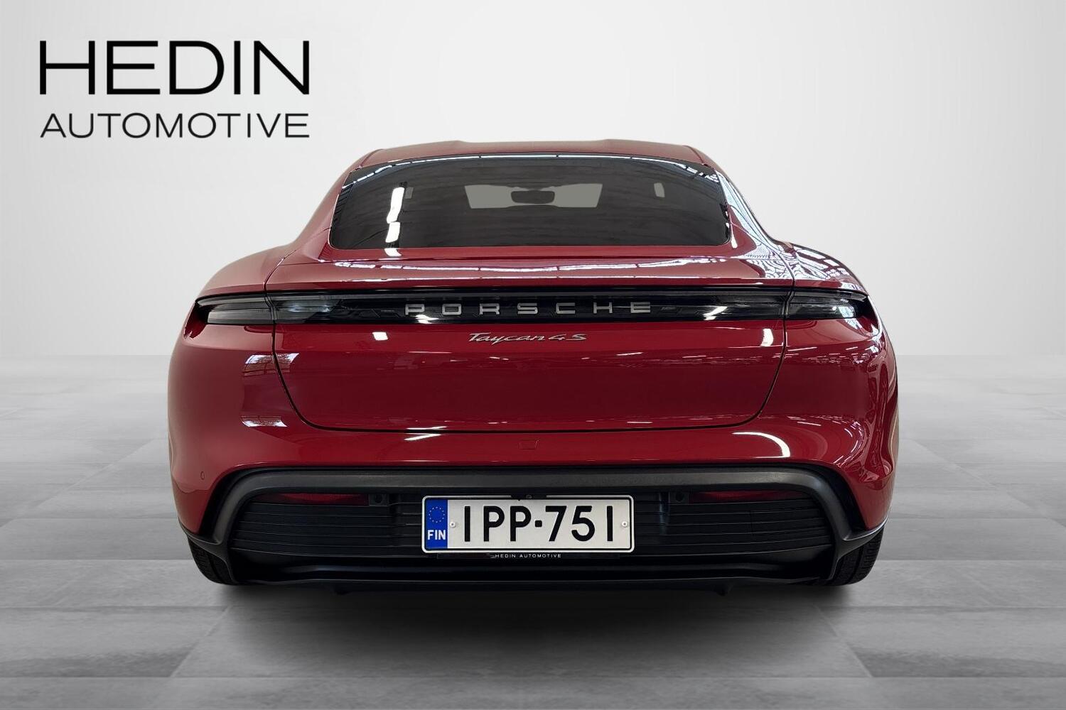 Porsche Taycan vaihtoauto