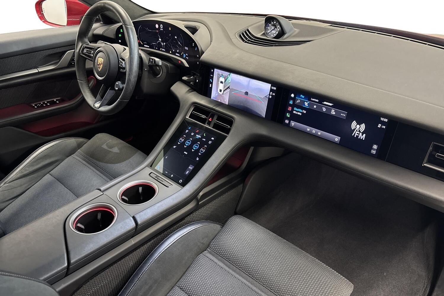 Porsche Taycan vaihtoauto