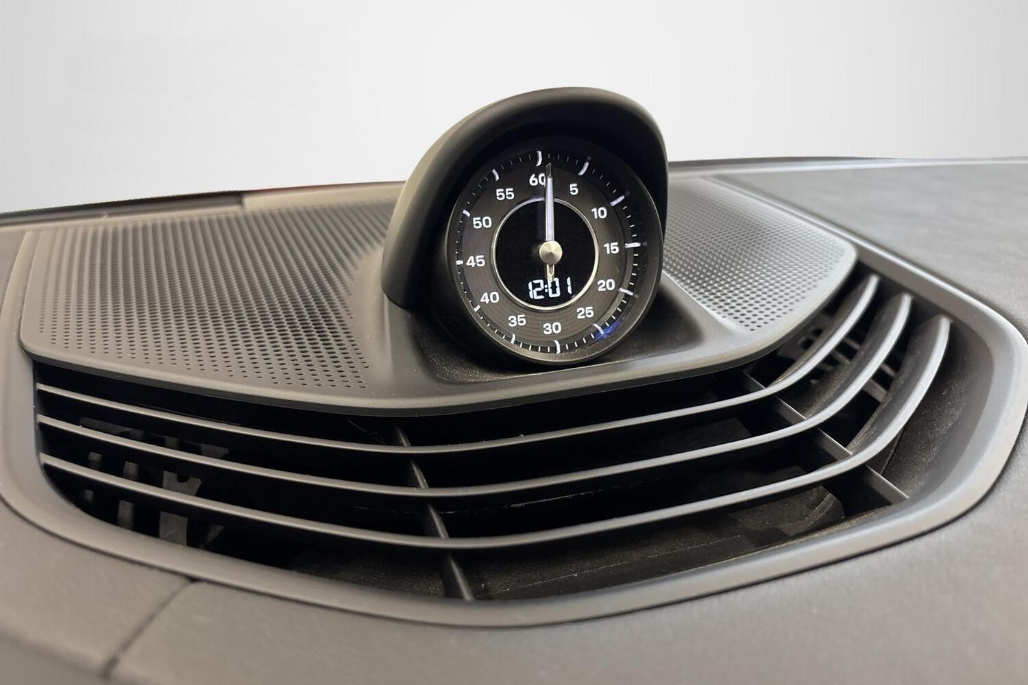 Porsche Taycan vaihtoauto