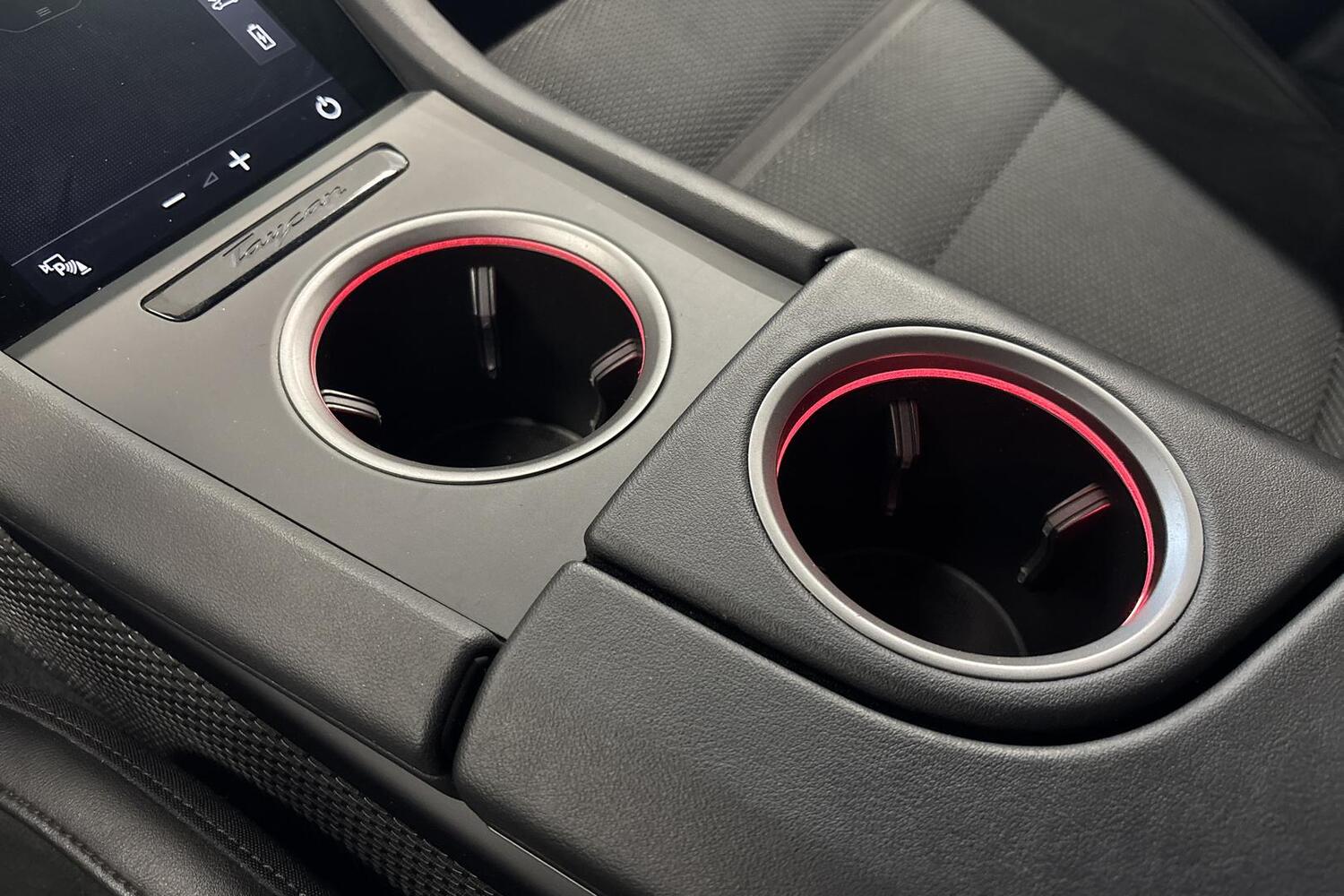 Porsche Taycan vaihtoauto