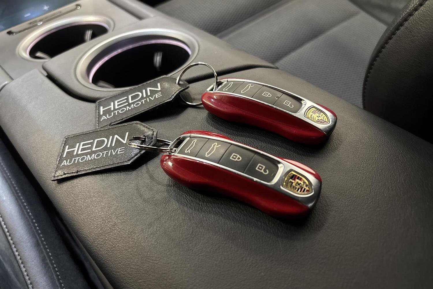 Porsche Taycan vaihtoauto
