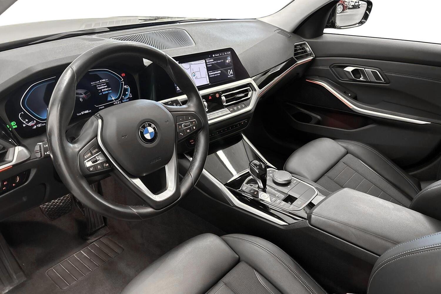BMW 330 vaihtoauto
