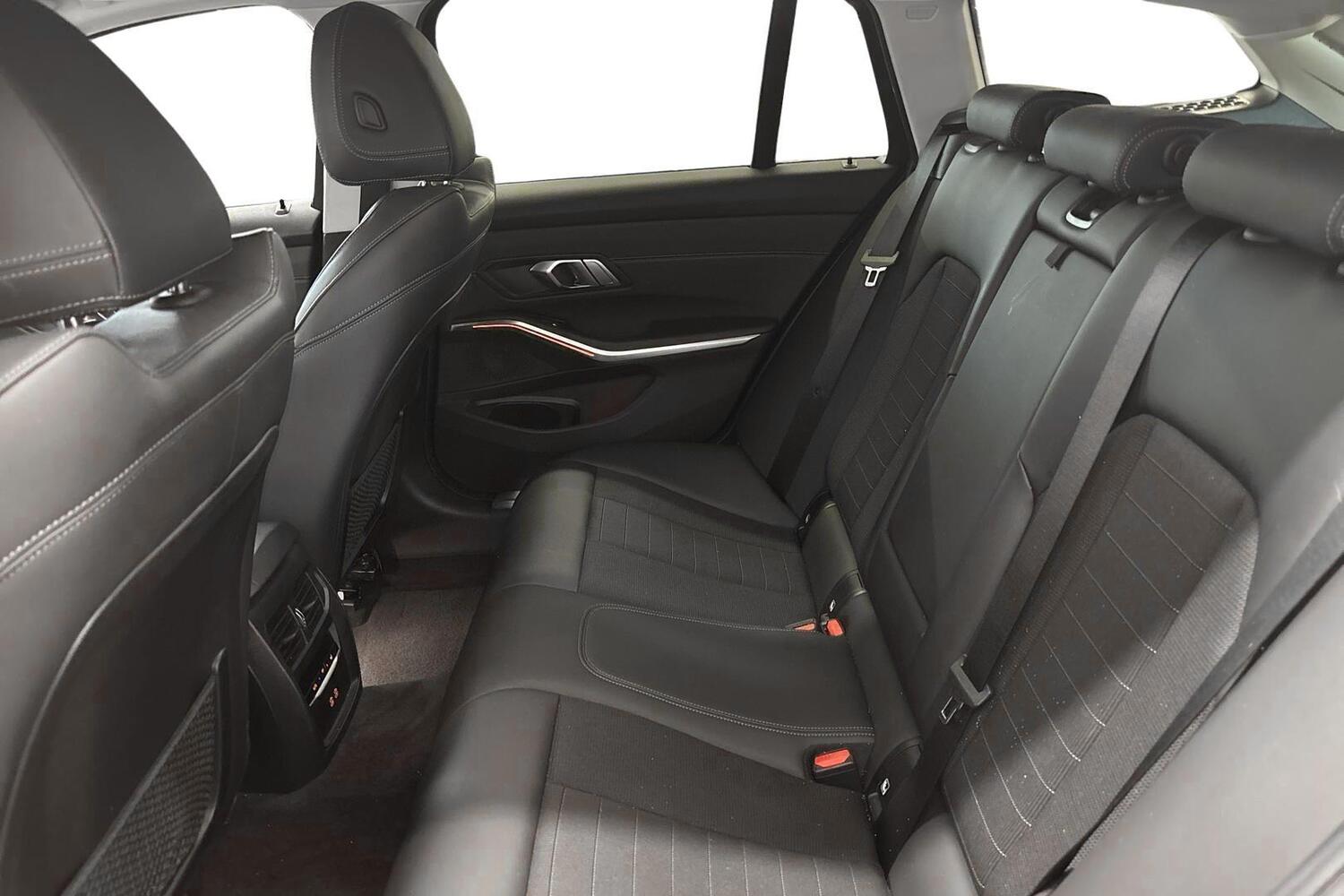 BMW 330 vaihtoauto