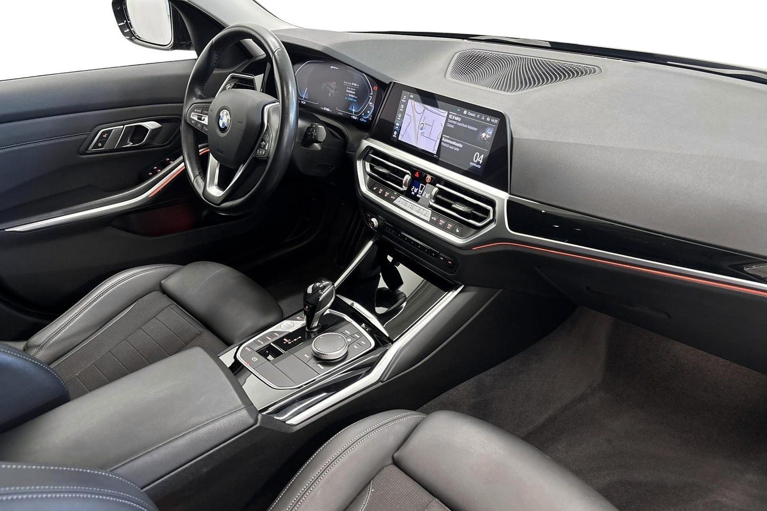 BMW 330 vaihtoauto