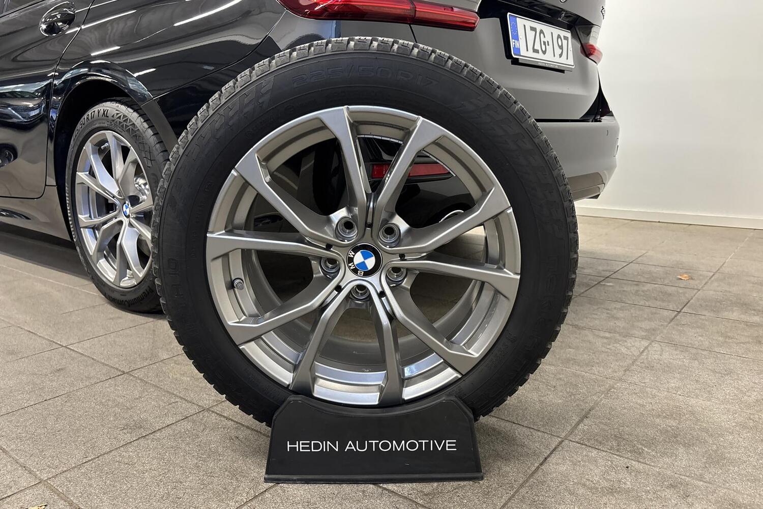 BMW 330 vaihtoauto