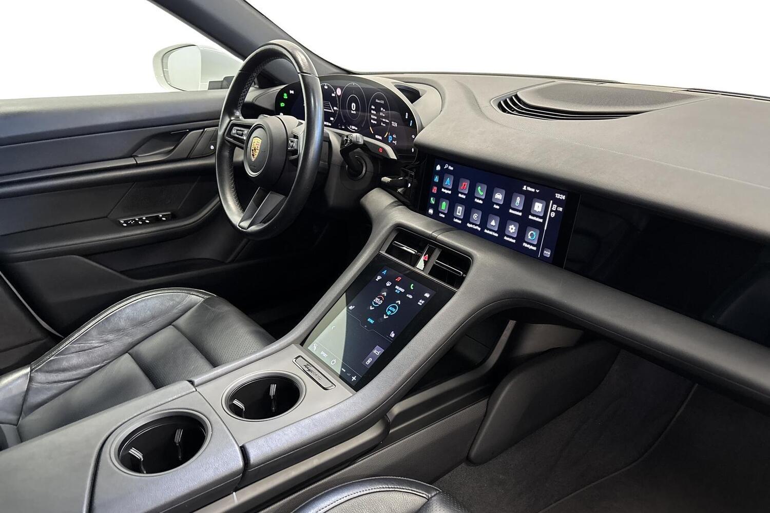 Porsche Taycan vaihtoauto