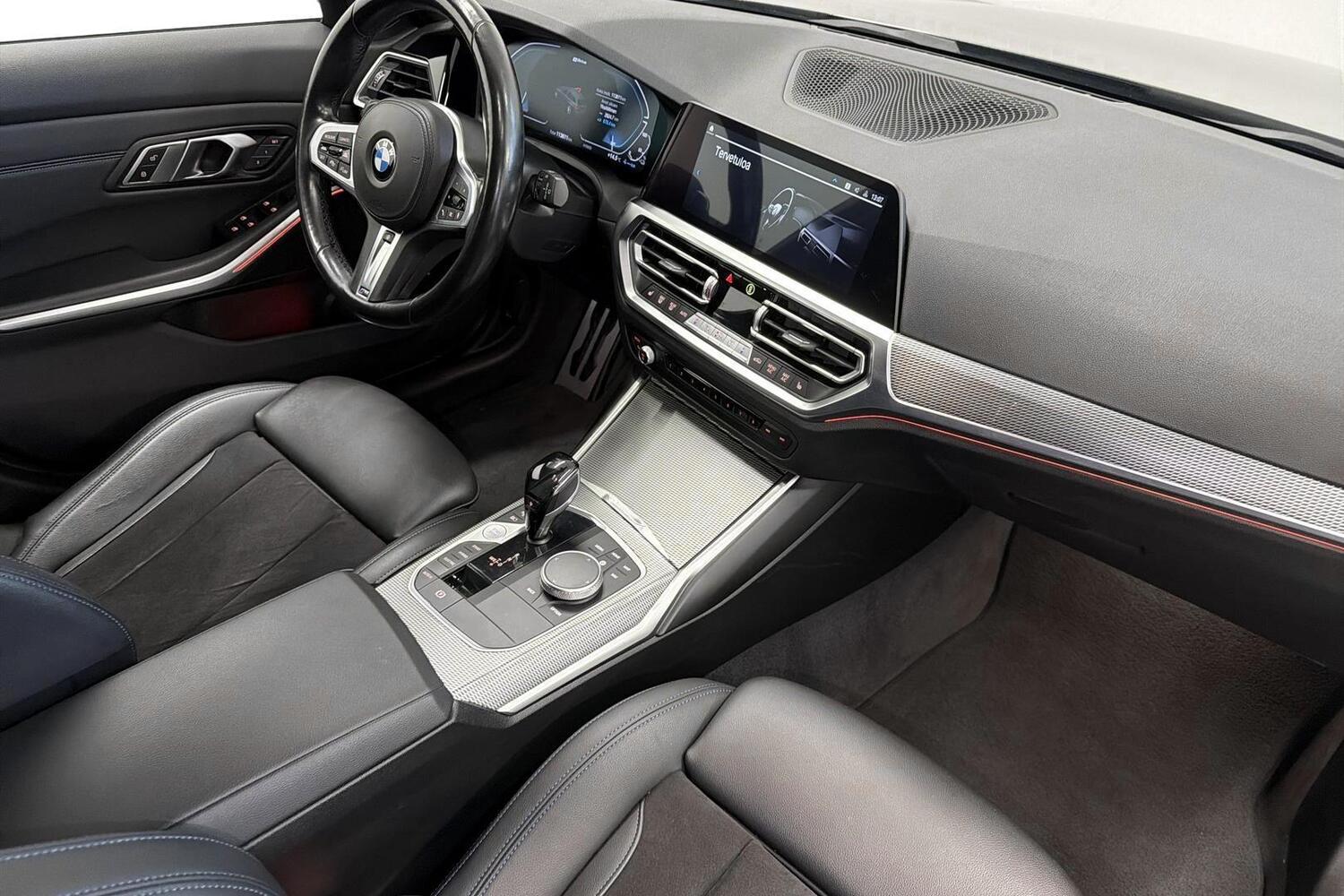 BMW 330 vaihtoauto