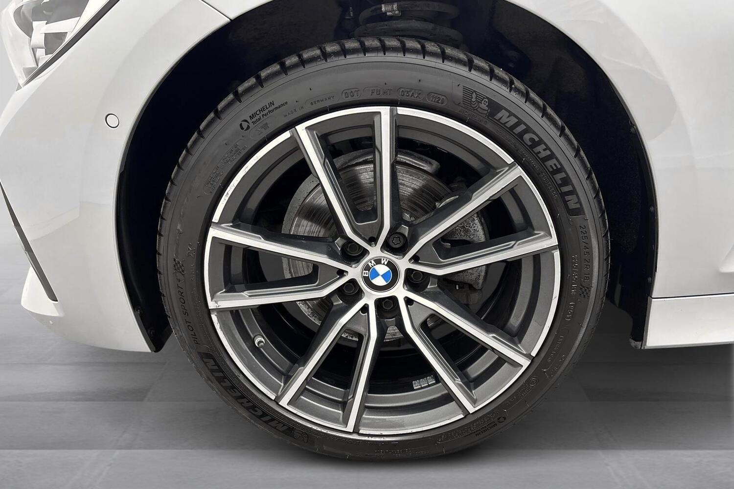 BMW 320 vaihtoauto