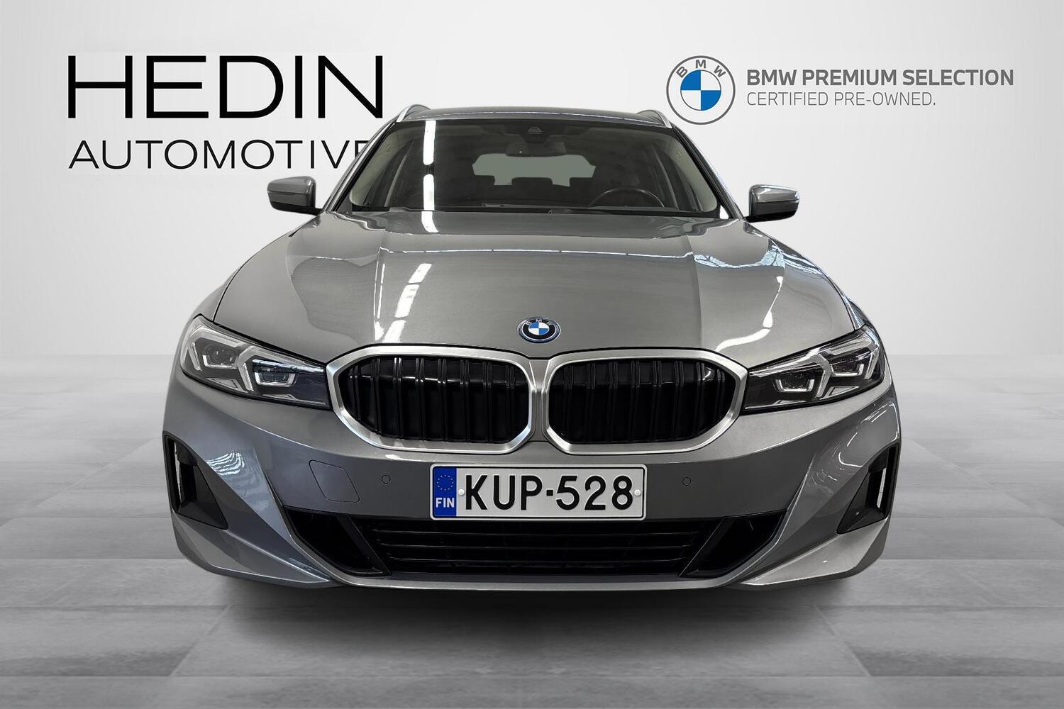 BMW 330 vaihtoauto