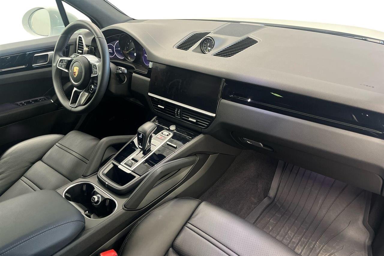 Porsche Cayenne vaihtoauto