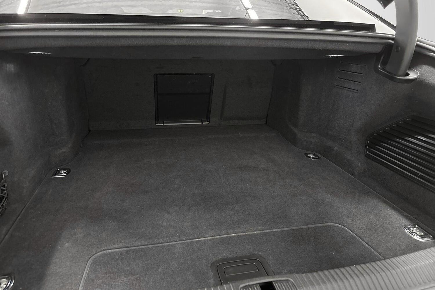Audi A8 vaihtoauto