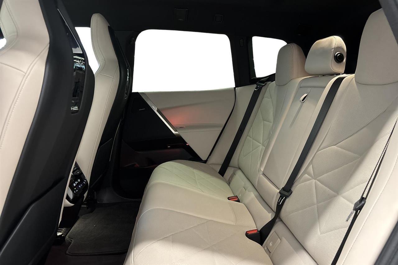 BMW iX vaihtoauto