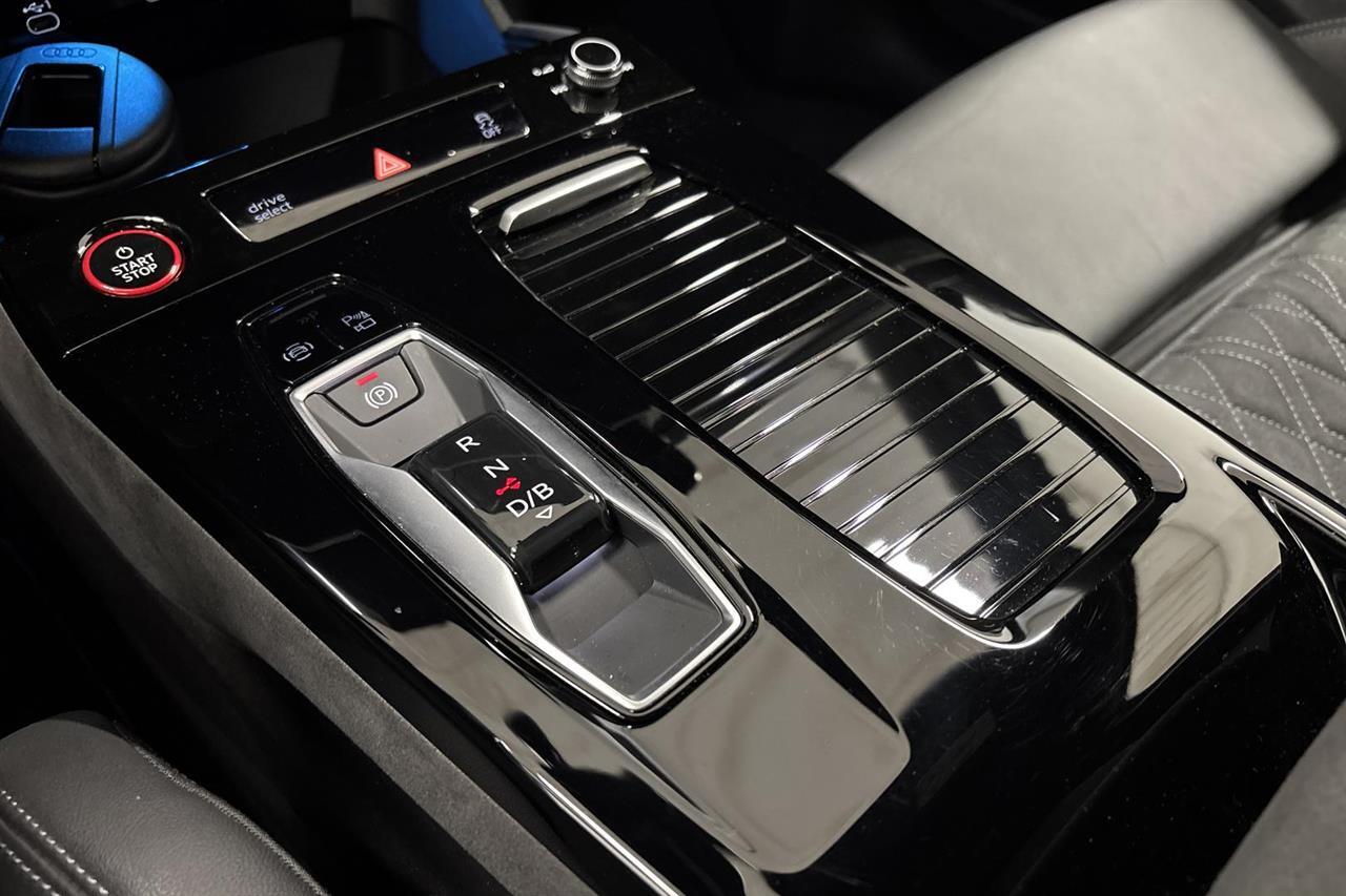 Audi SQ6 e-tron vaihtoauto