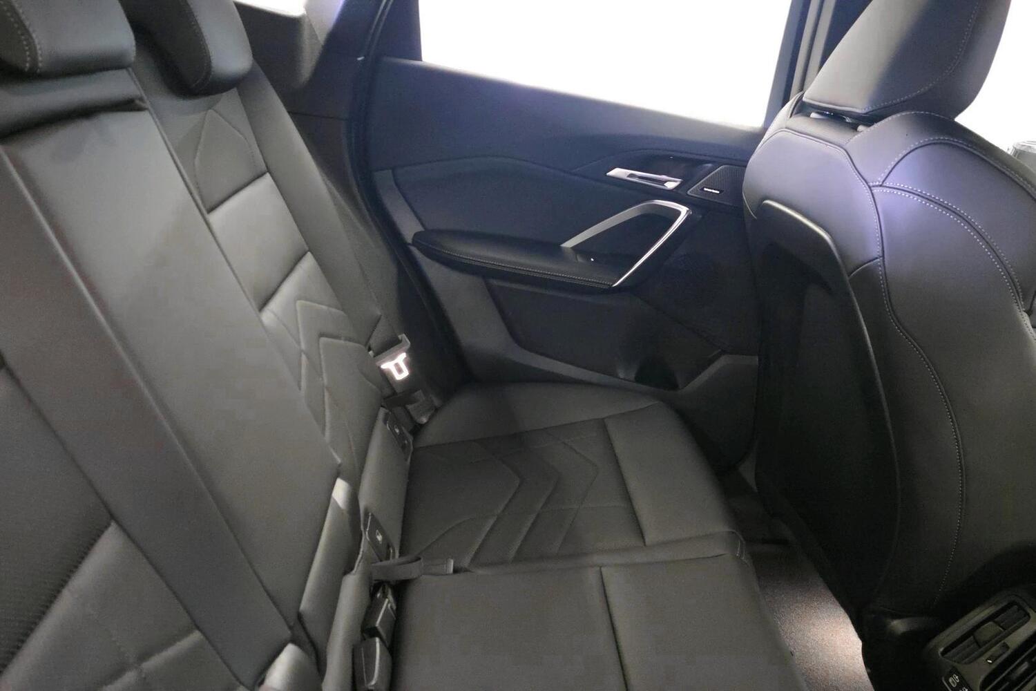BMW iX1 vaihtoauto