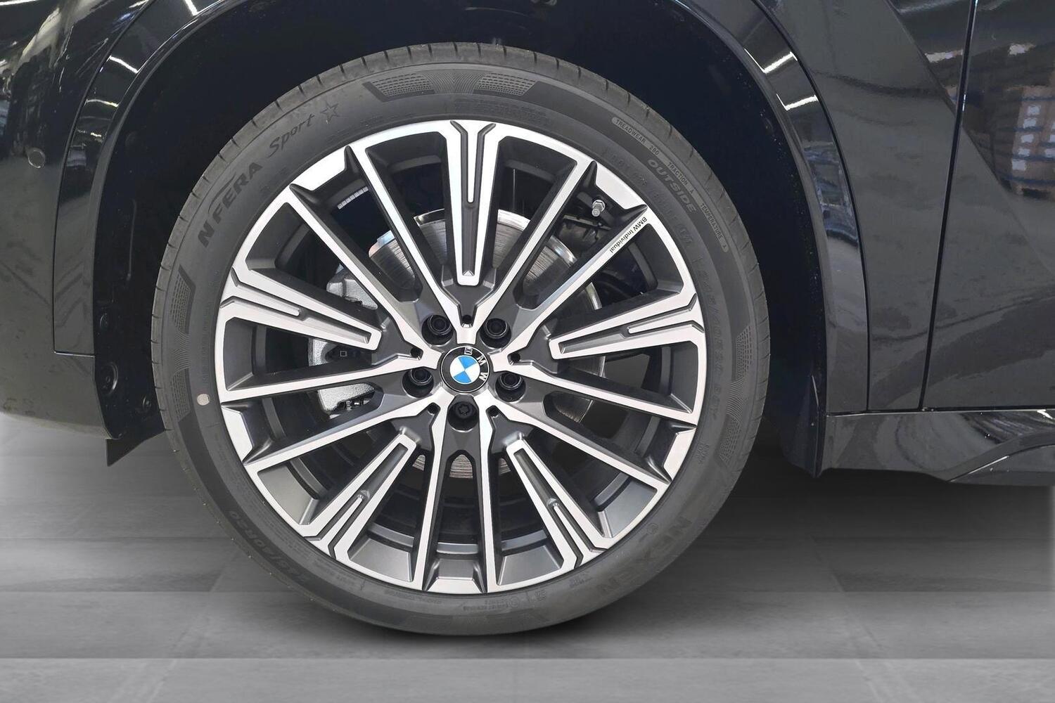 BMW iX1 vaihtoauto