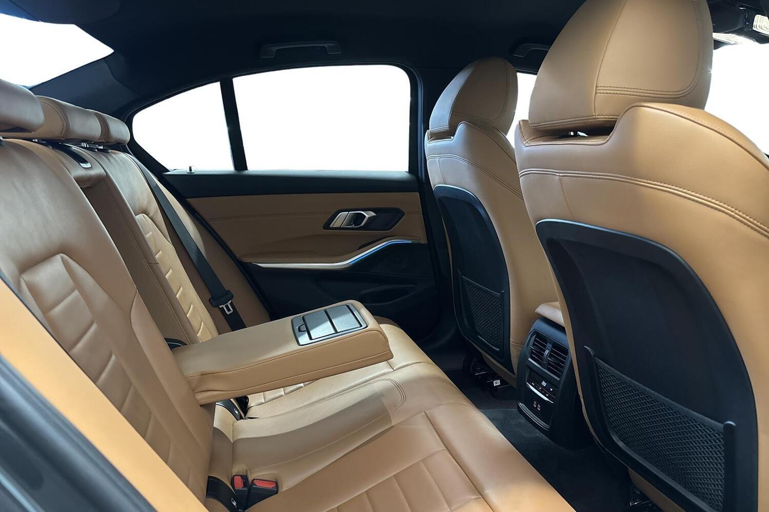 BMW 330 vaihtoauto