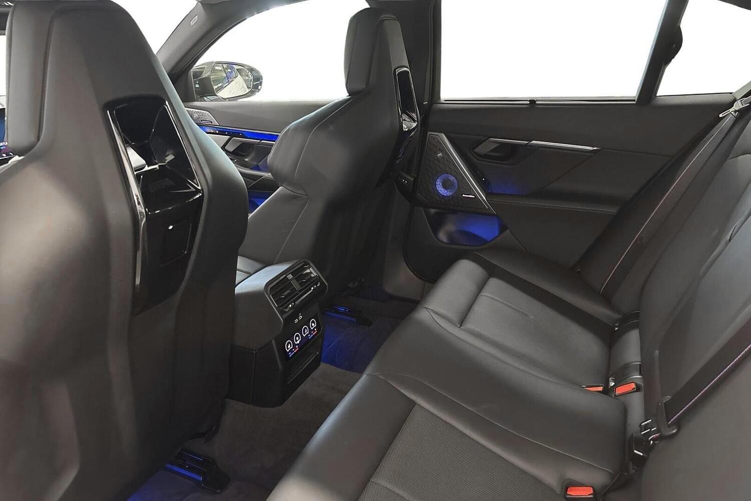 BMW M5 vaihtoauto