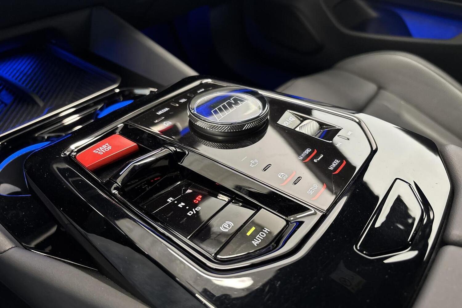 BMW M5 vaihtoauto