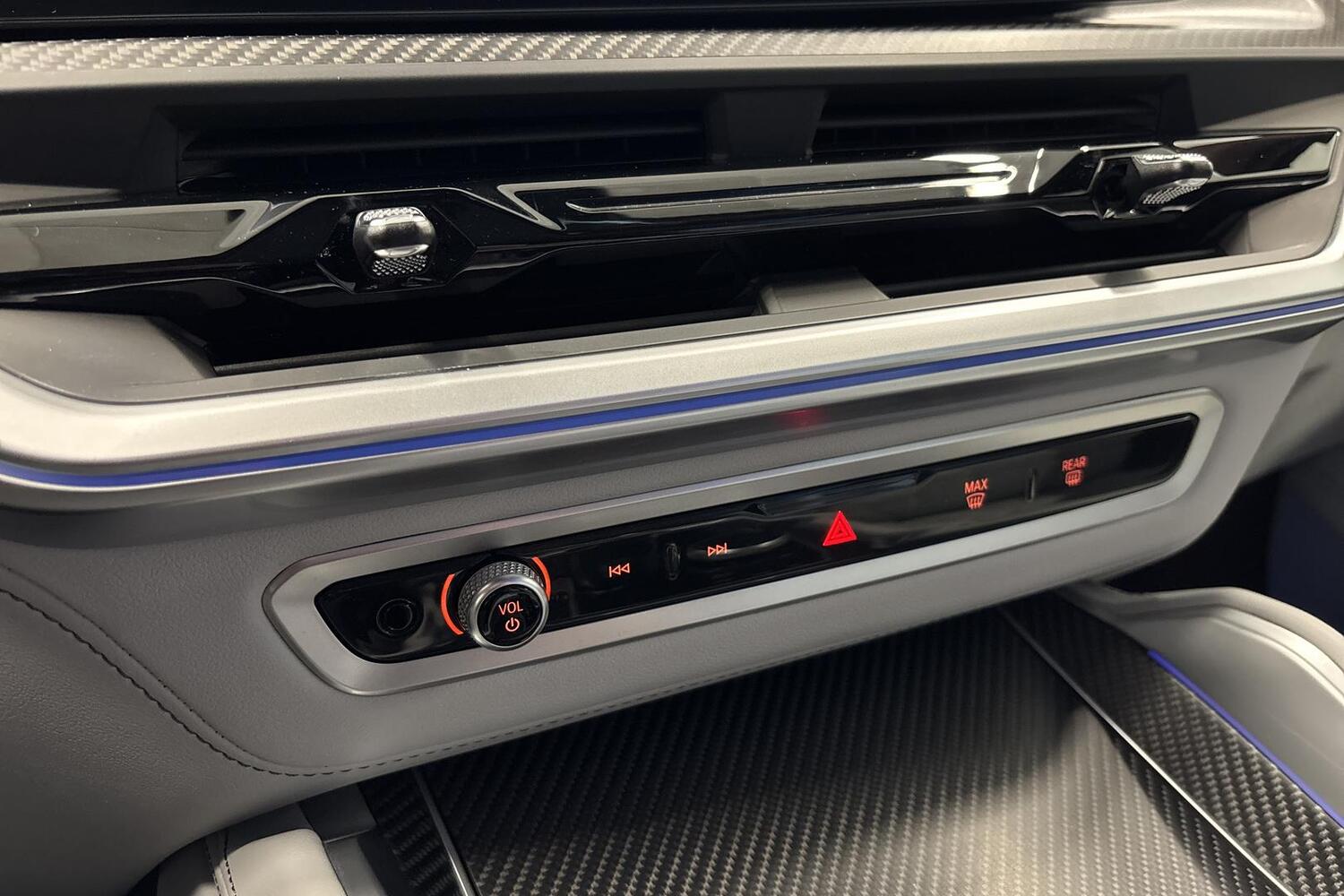 BMW XM vaihtoauto