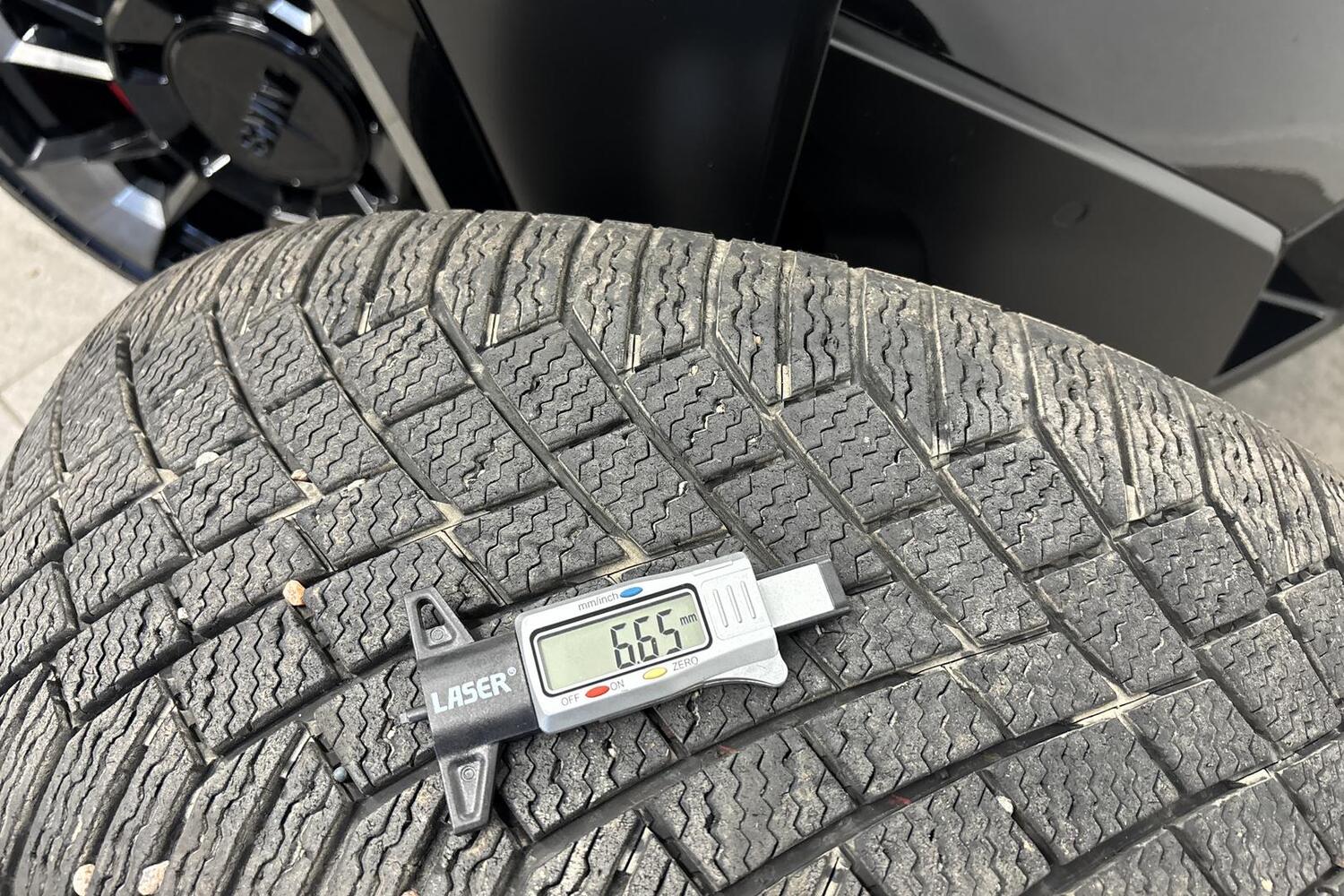 BMW XM vaihtoauto