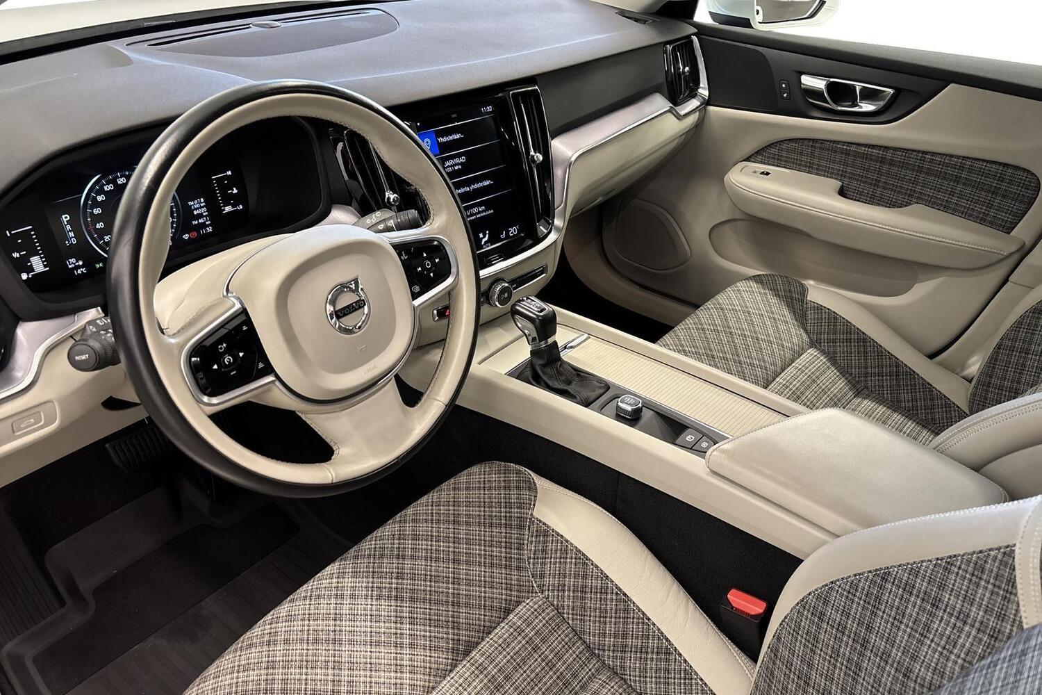Volvo V60 vaihtoauto