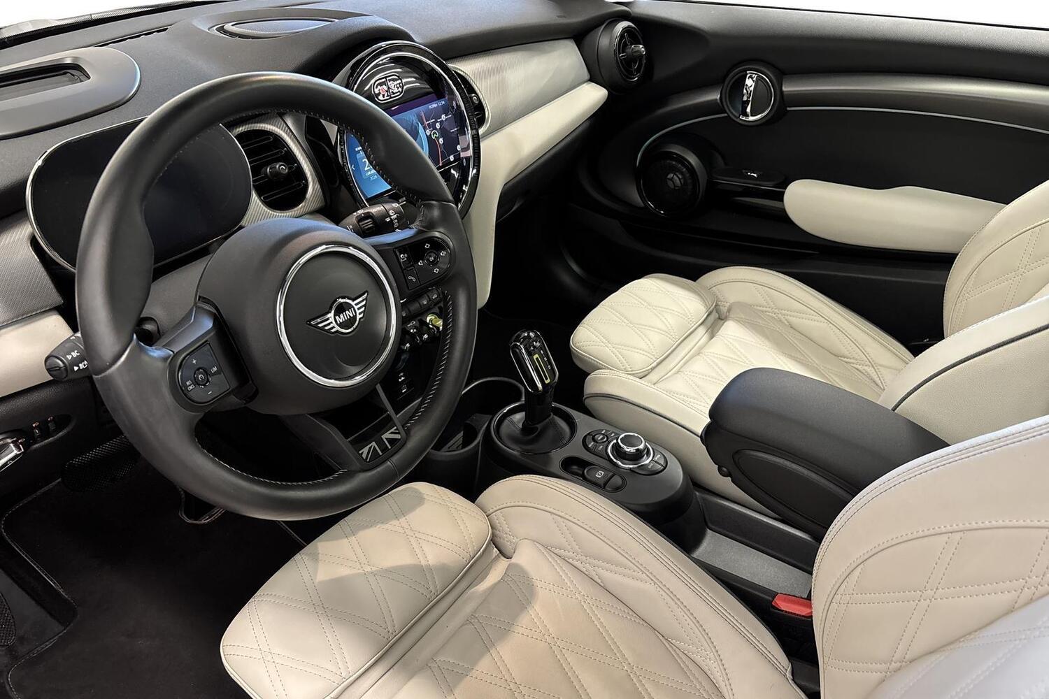 Mini Hatchback vaihtoauto