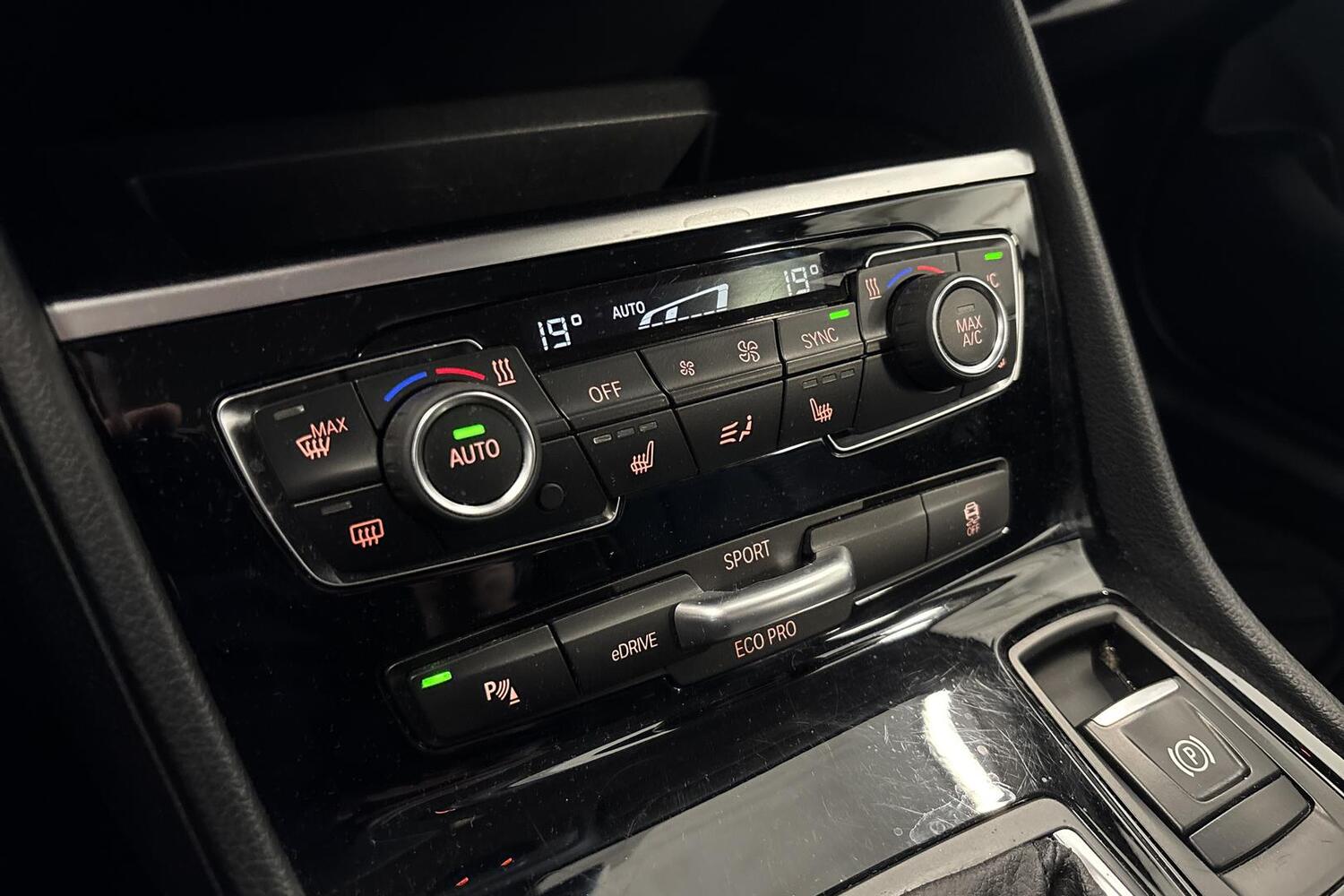 BMW 225 vaihtoauto