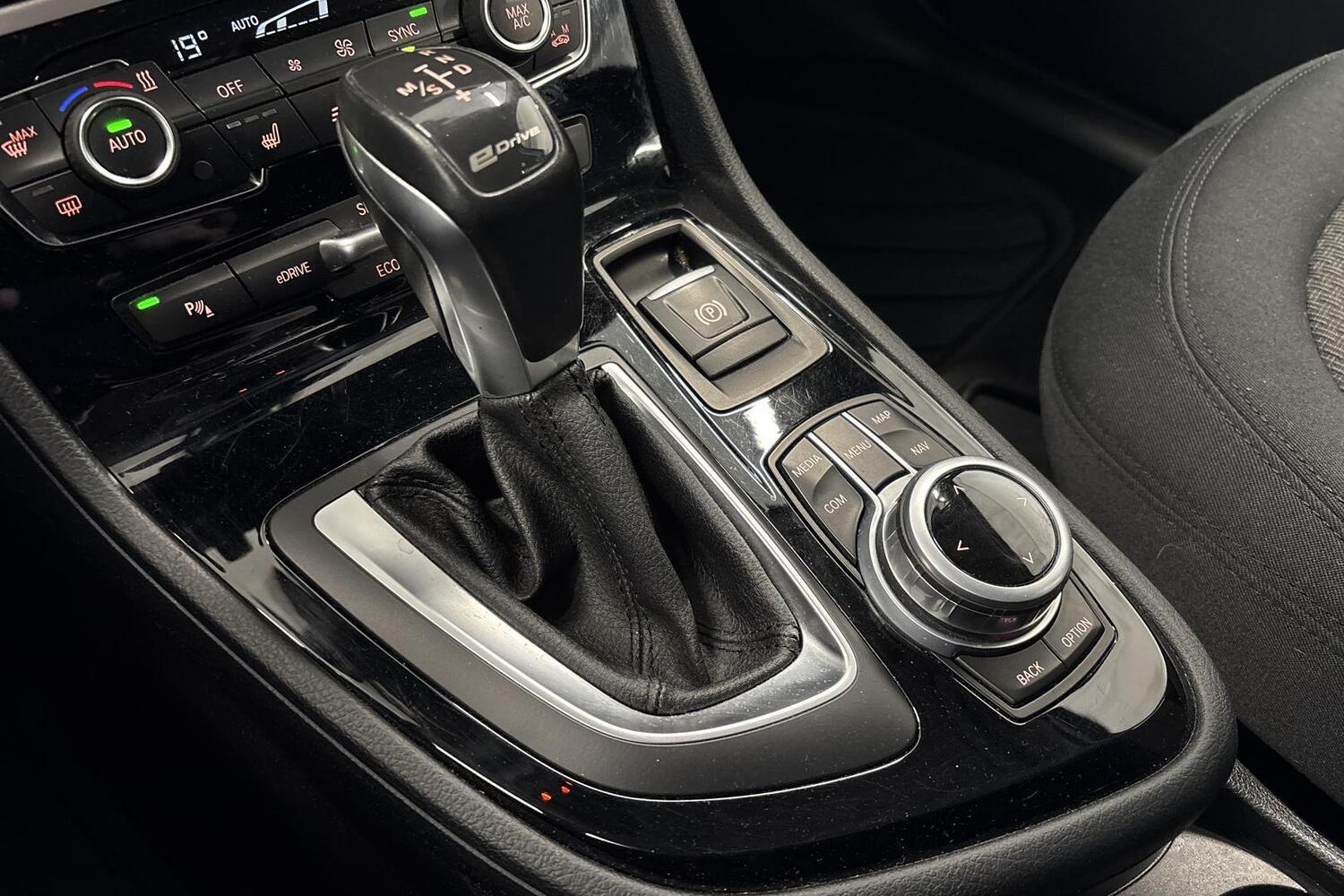 BMW 225 vaihtoauto