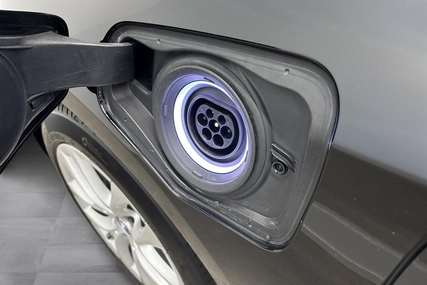 BMW 225 vaihtoauto