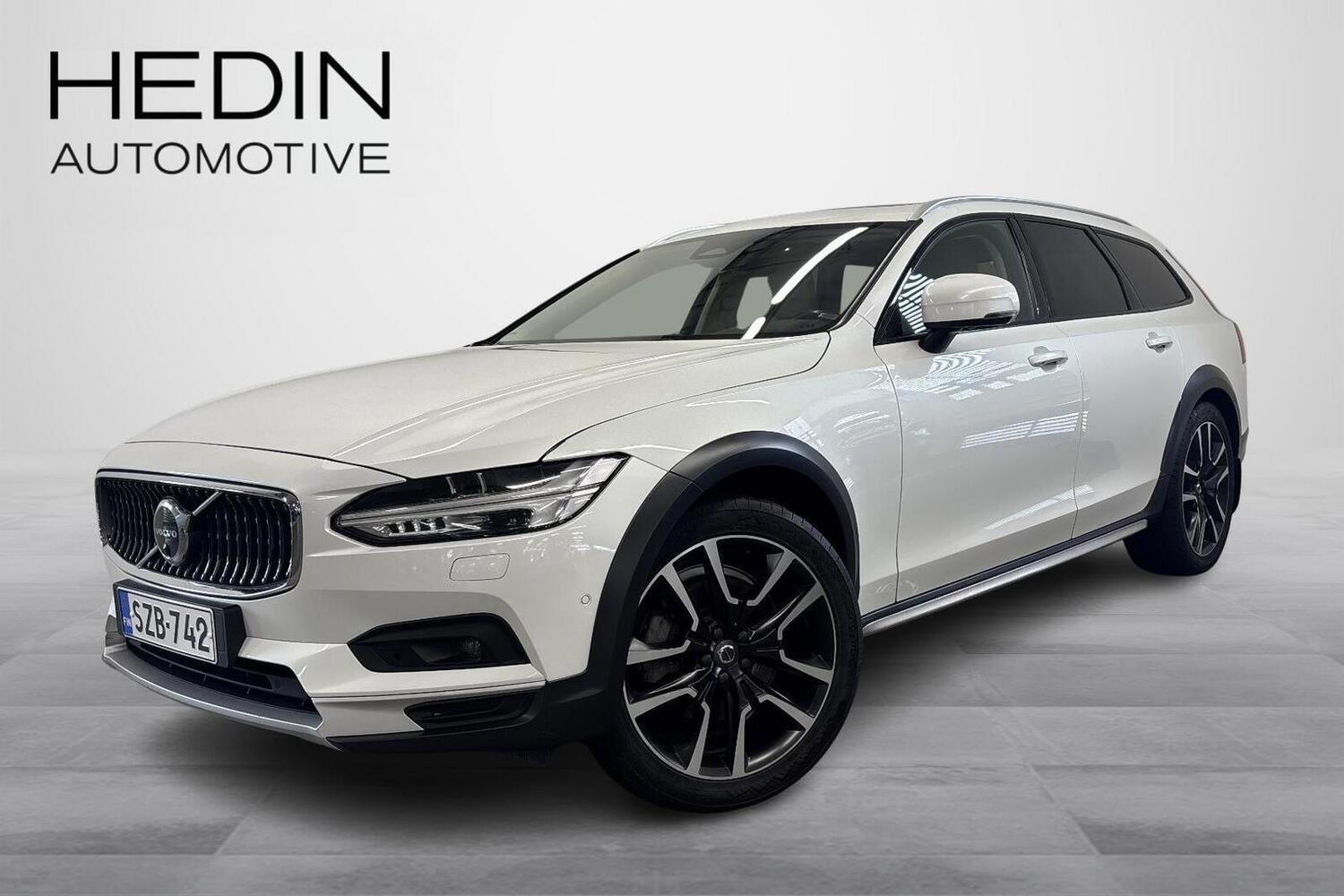 Volvo V90 Cross Country vaihtoauto