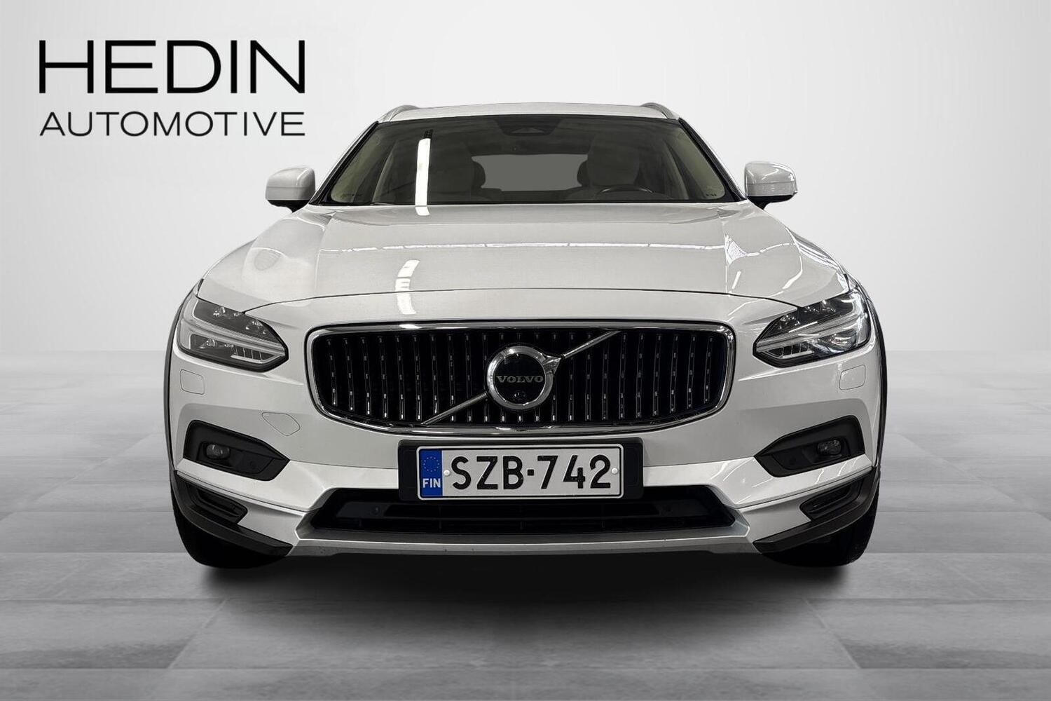 Volvo V90 Cross Country vaihtoauto