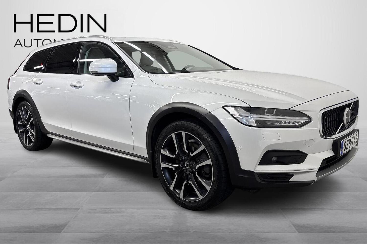 Volvo V90 Cross Country vaihtoauto
