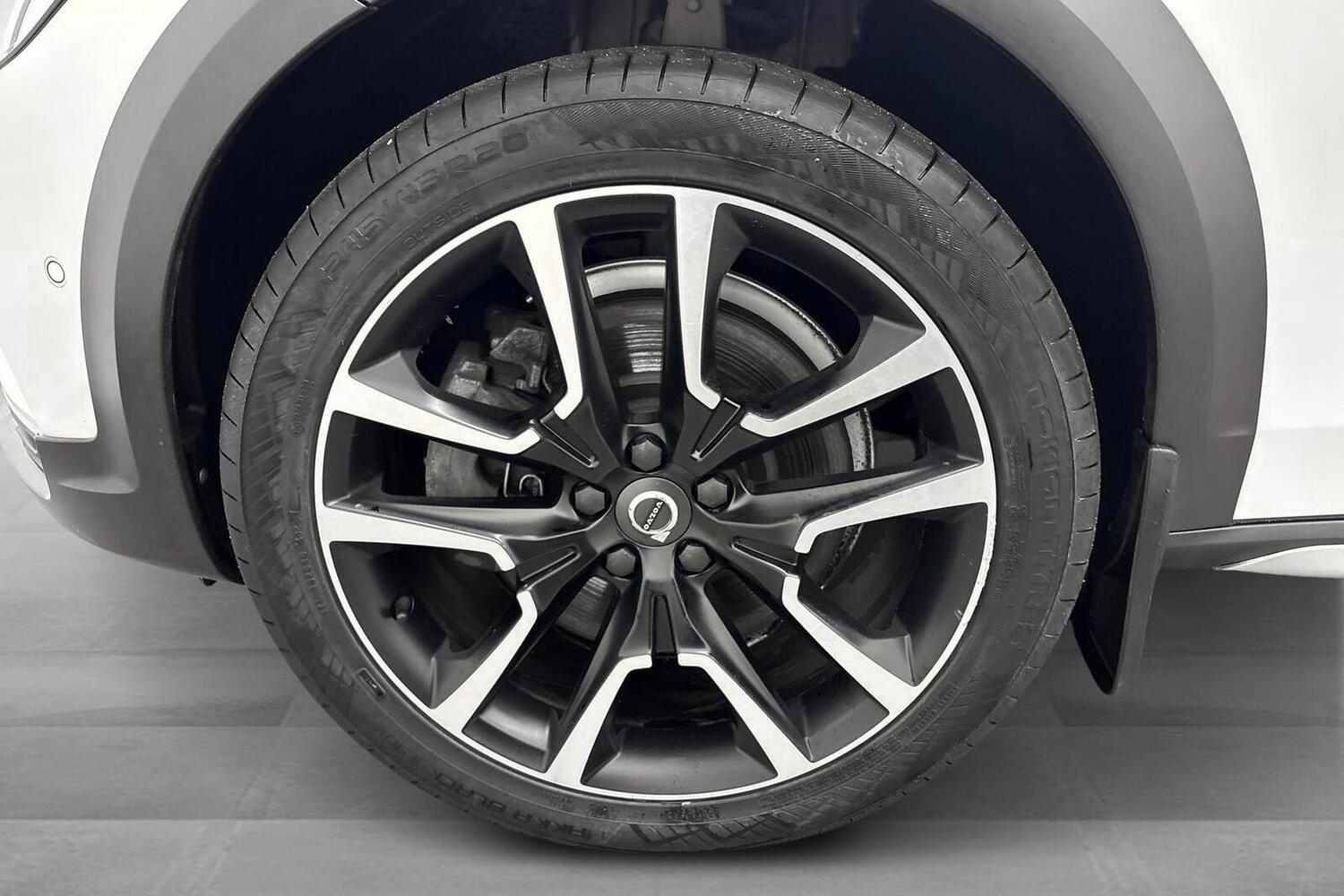 Volvo V90 Cross Country vaihtoauto
