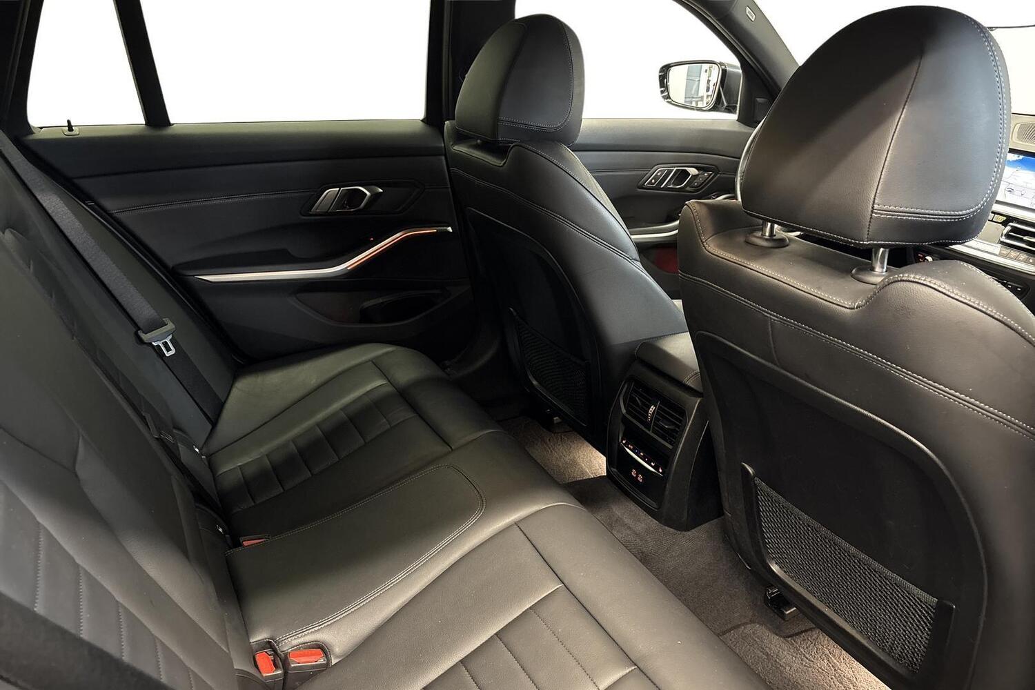BMW 330 vaihtoauto