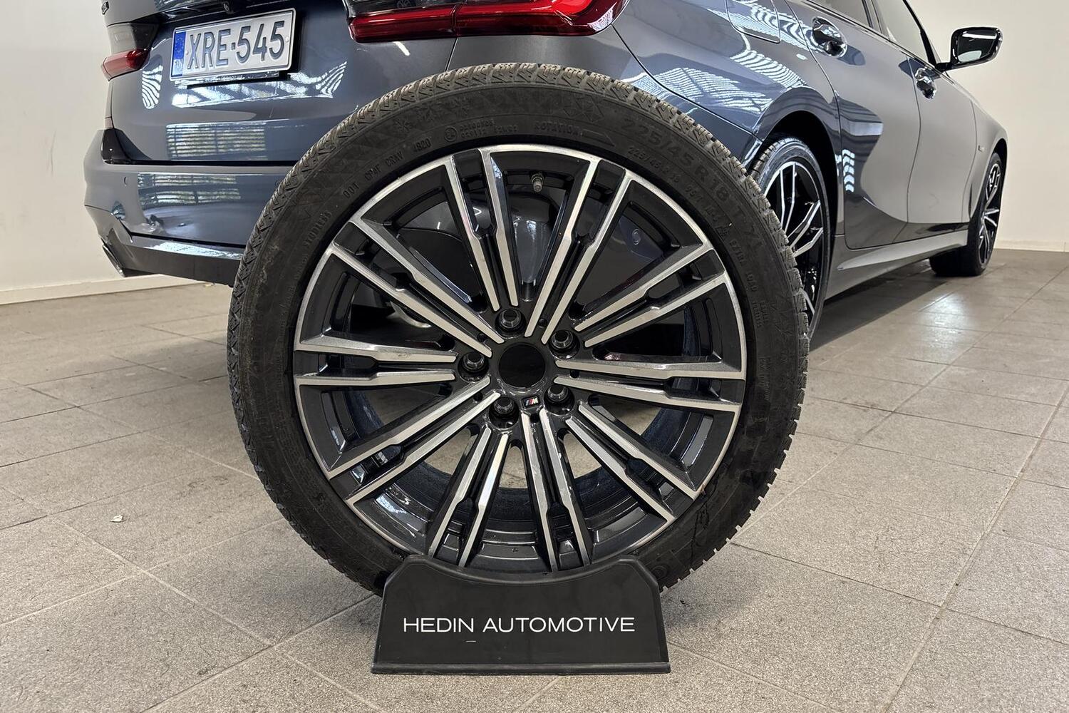BMW 330 vaihtoauto