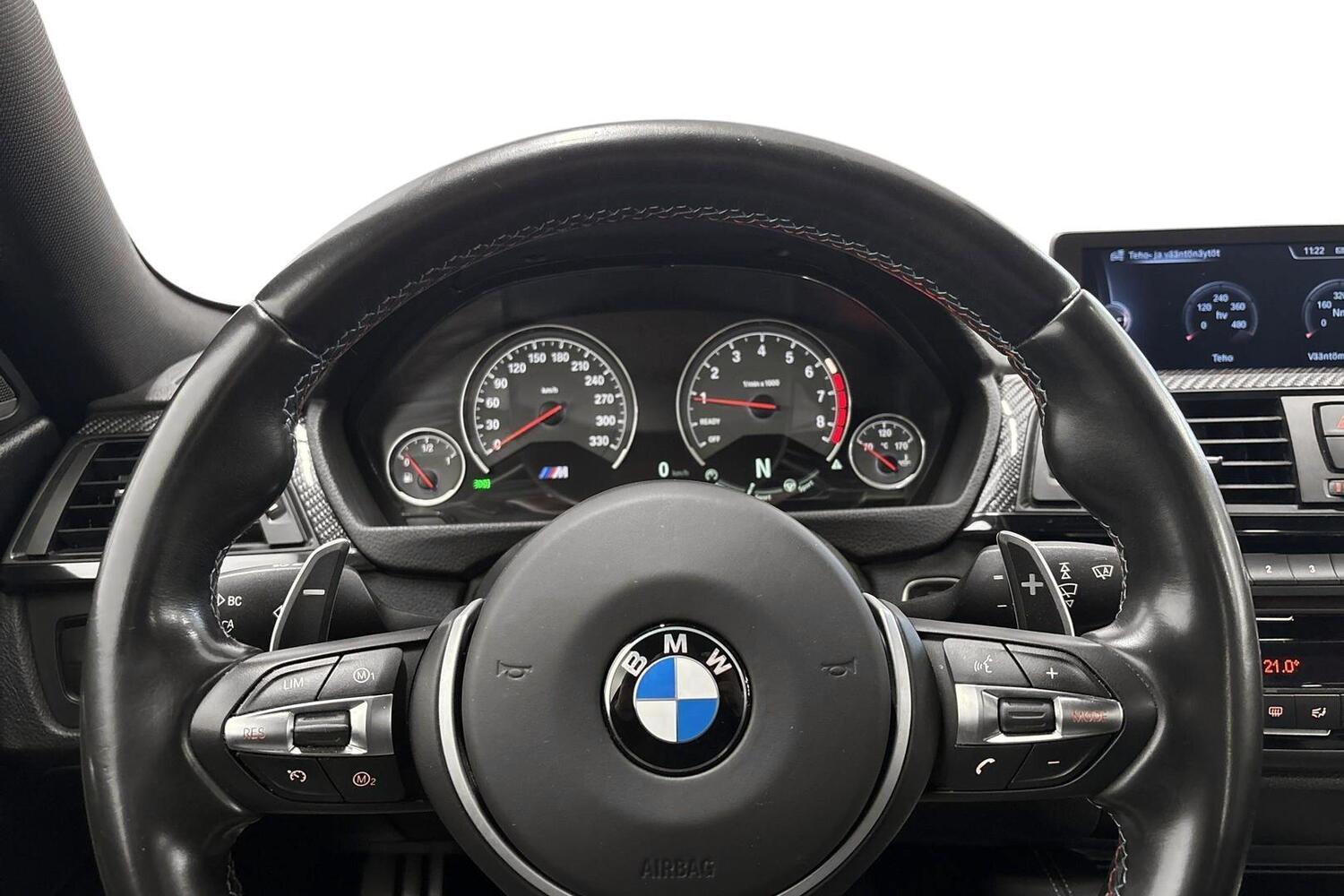 BMW M4 vaihtoauto