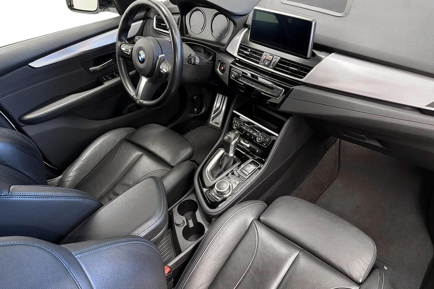BMW 225 vaihtoauto