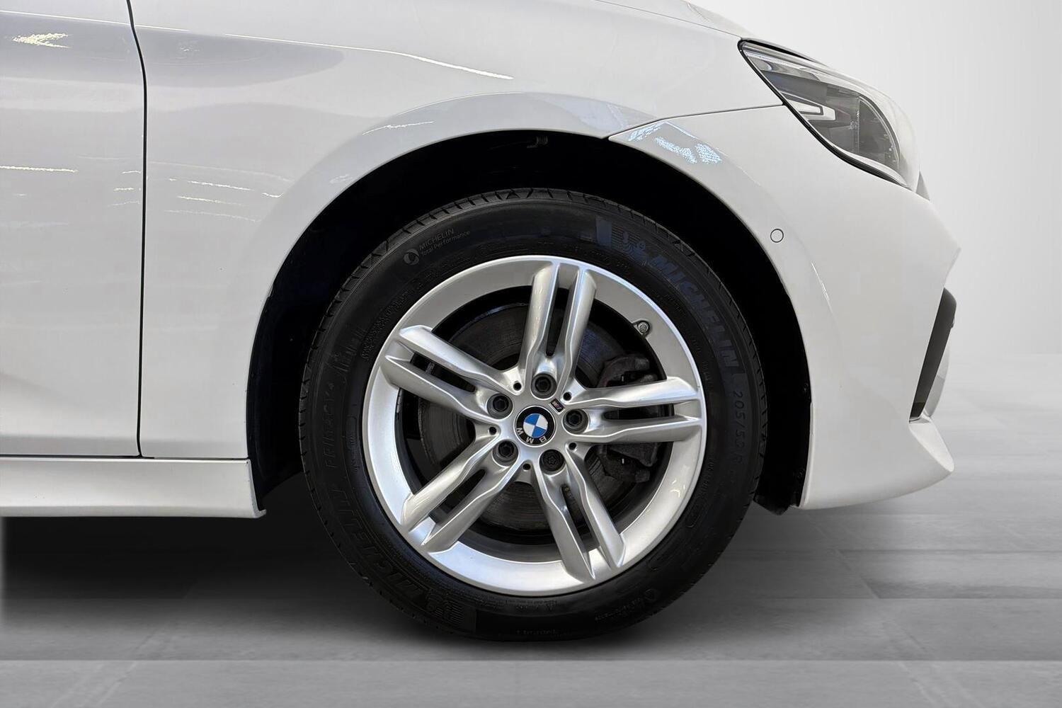 BMW 225 vaihtoauto