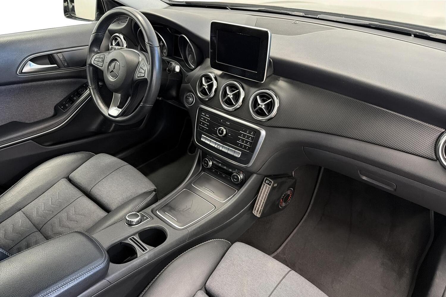 Mercedes-Benz GLA vaihtoauto